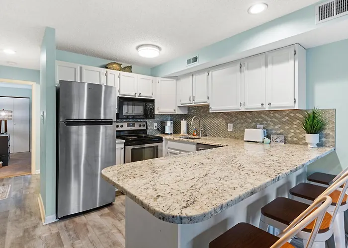 Remodeled 1br On 33rd St Steps From In Ocean Holiday home