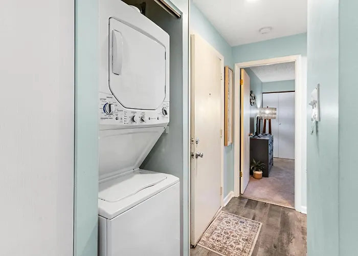Holiday home Remodeled 1br On 33rd St Steps From In Ocean *