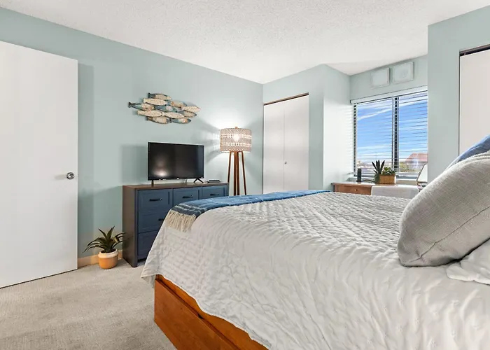 Remodeled 1br On 33rd St Steps From In Ocean Holiday home
